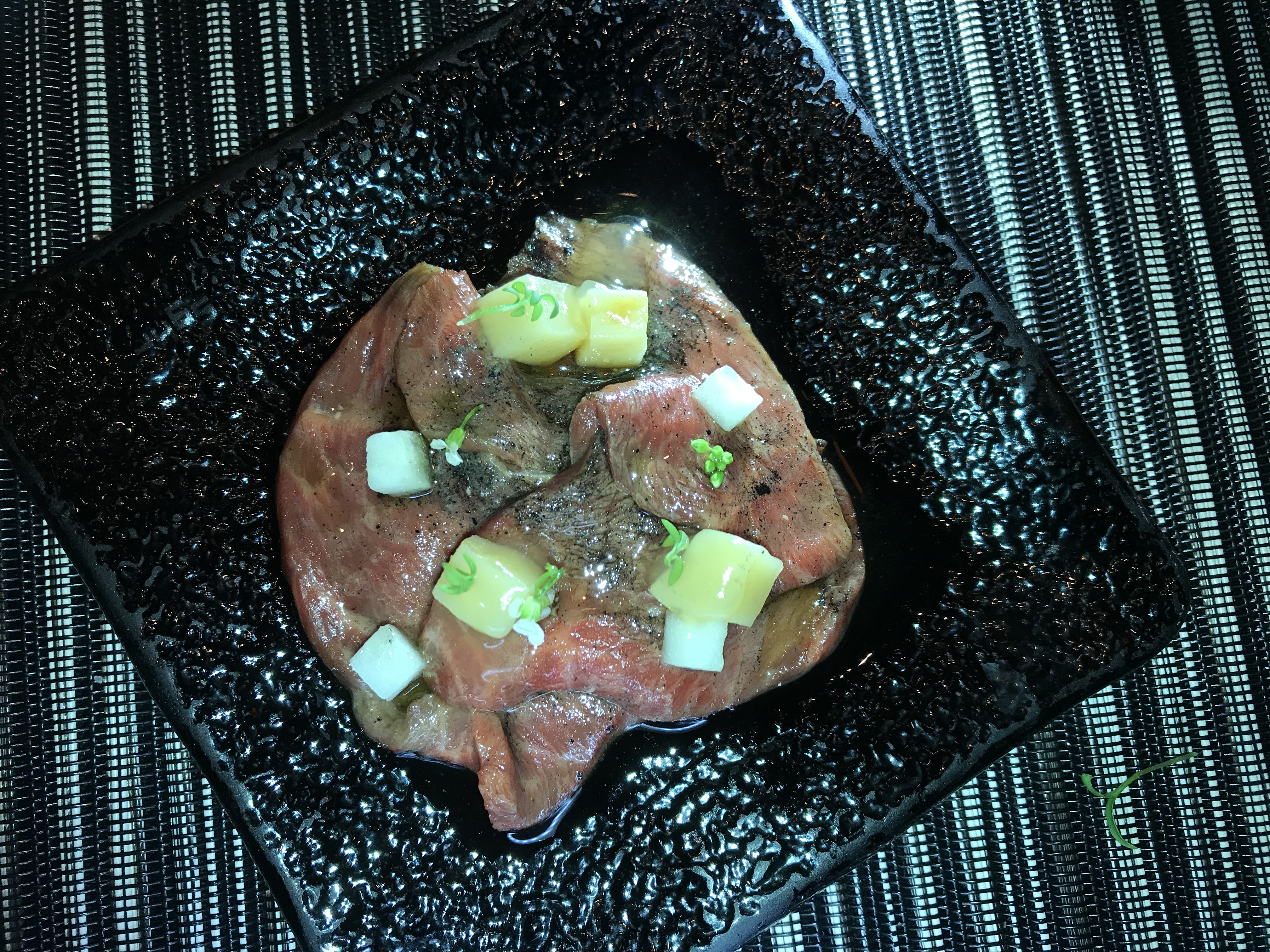 alexanders-steakhouse-tunaplate
