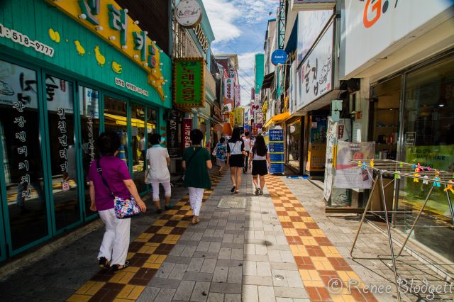 Exploring the streets of Busan (27)