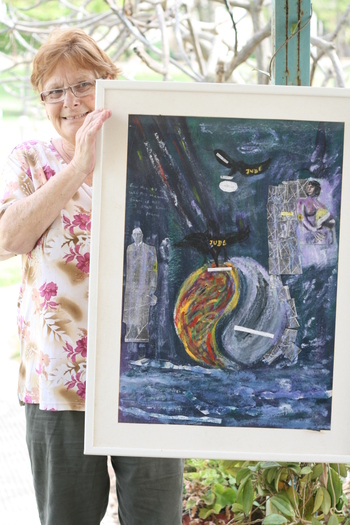 Mirjam_beth_talmi_and_her_painting_ Mirjam_beth_talmi_and_her_painting_