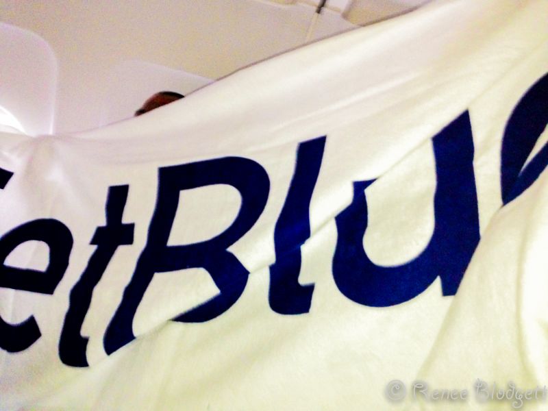 jetblue towel