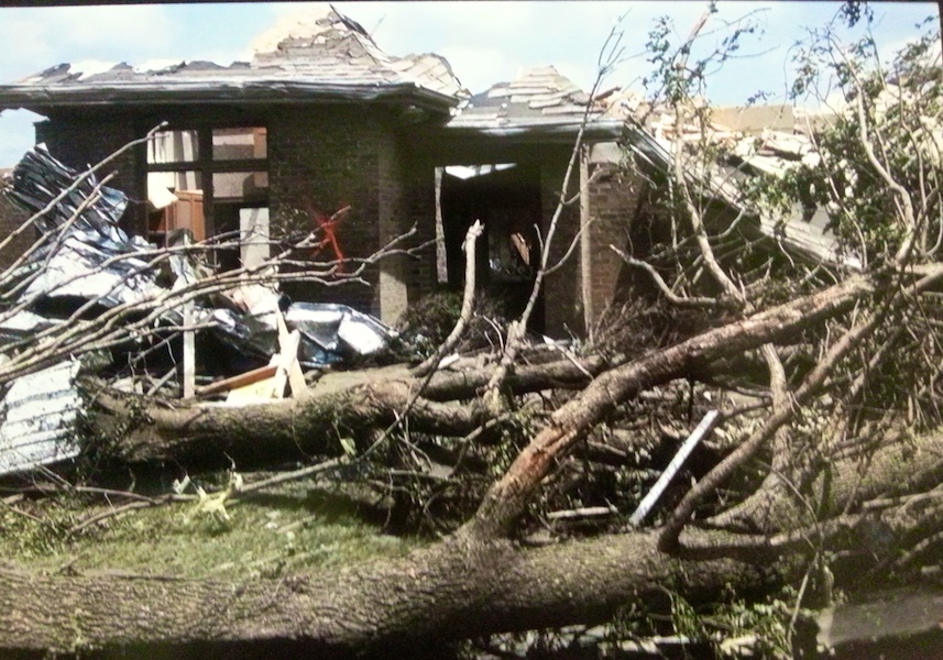 Tornado desctruction